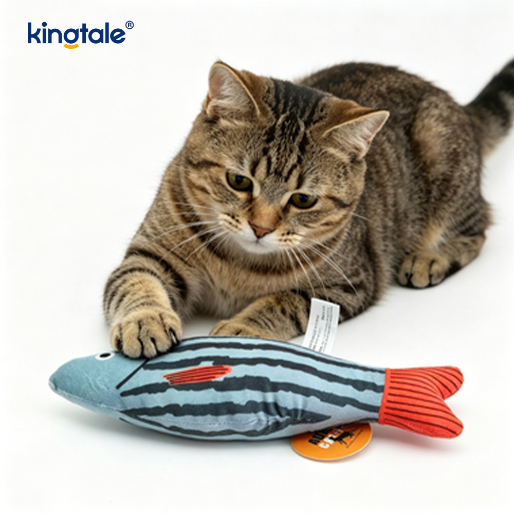 Squeaky Dura Catnip Cat Toys cum variis realistica Piscium